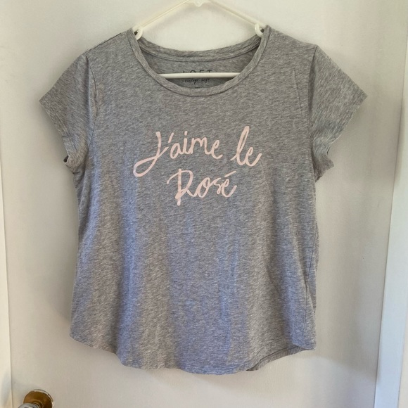⭐️💲5 add-on⭐️ LOFT - J’aime le rose T-shirt - EUC - Picture 8 of 9